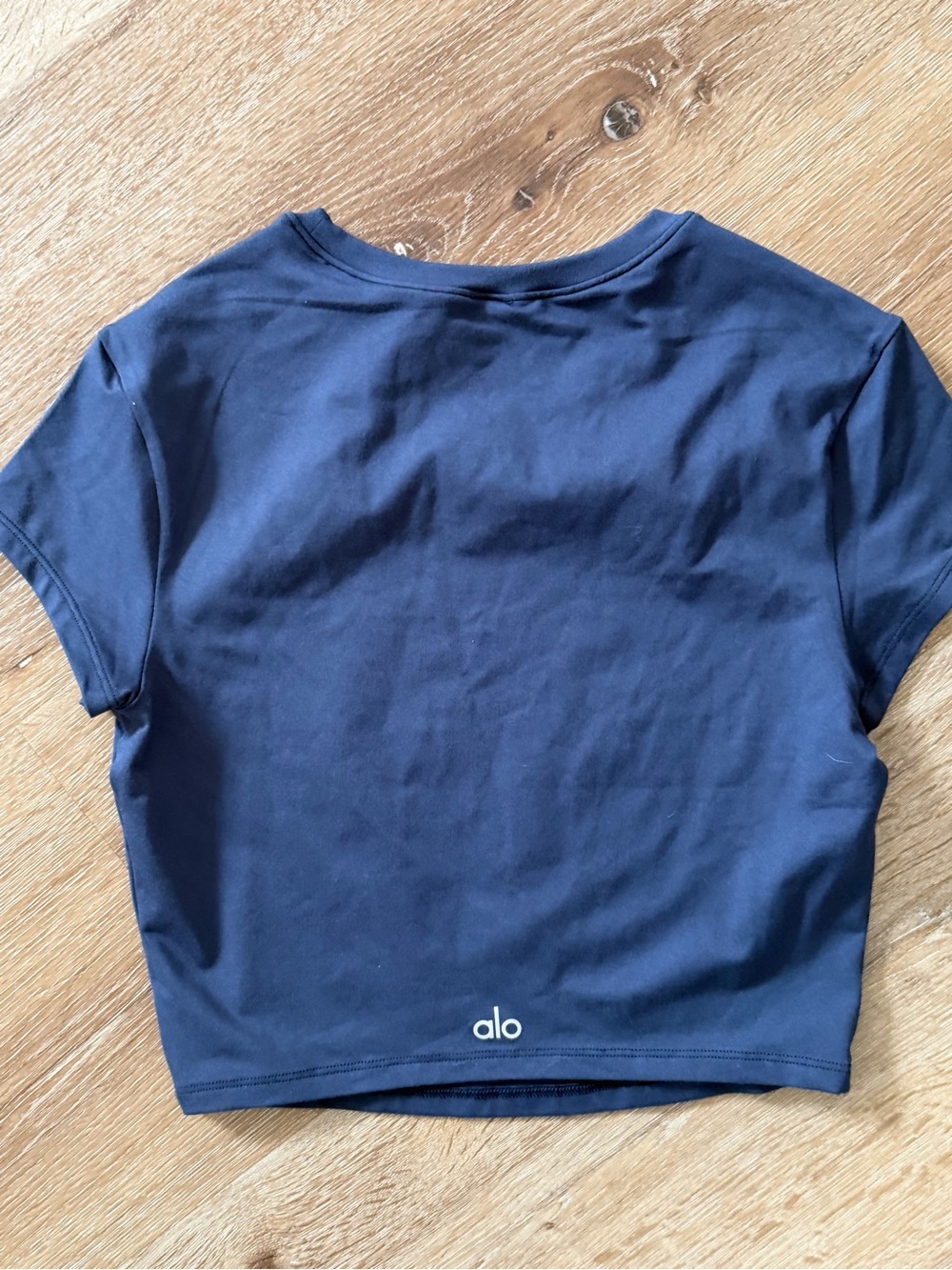 ALO Yoga Navy Blue Short Sleeve Crop Tee - Picture 3 of 4